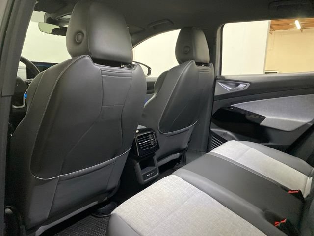Used 2025 Volkswagen ID.4 Pro RWD image 67