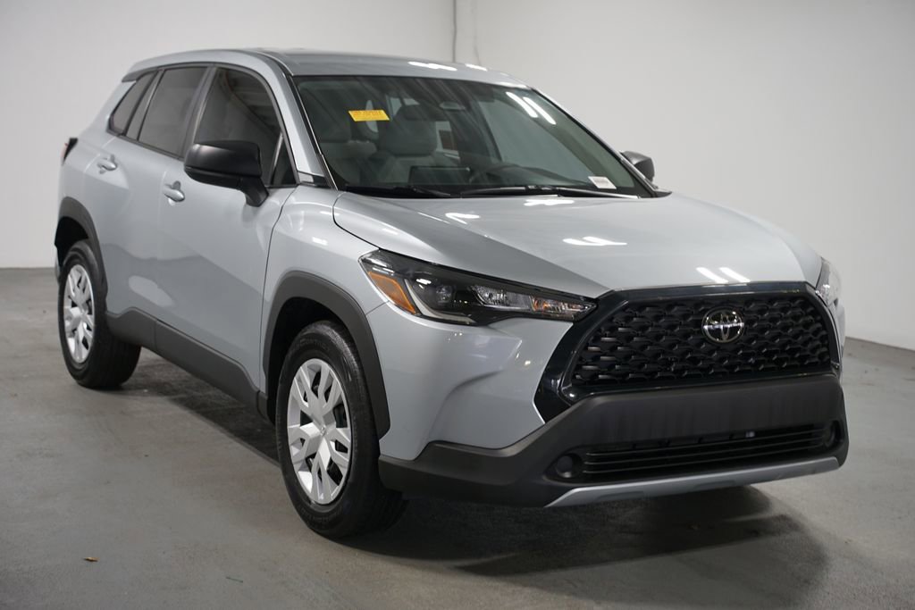 Certified 2024 Toyota Corolla Cross L image 3