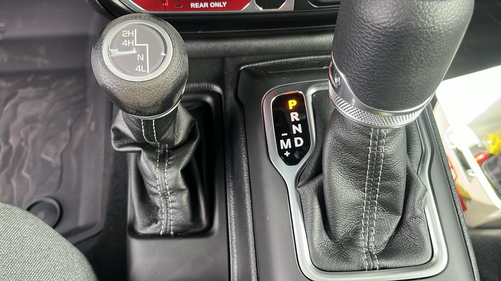 New 2026 Jeep Gladiator Sport AWD/4WD image 14
