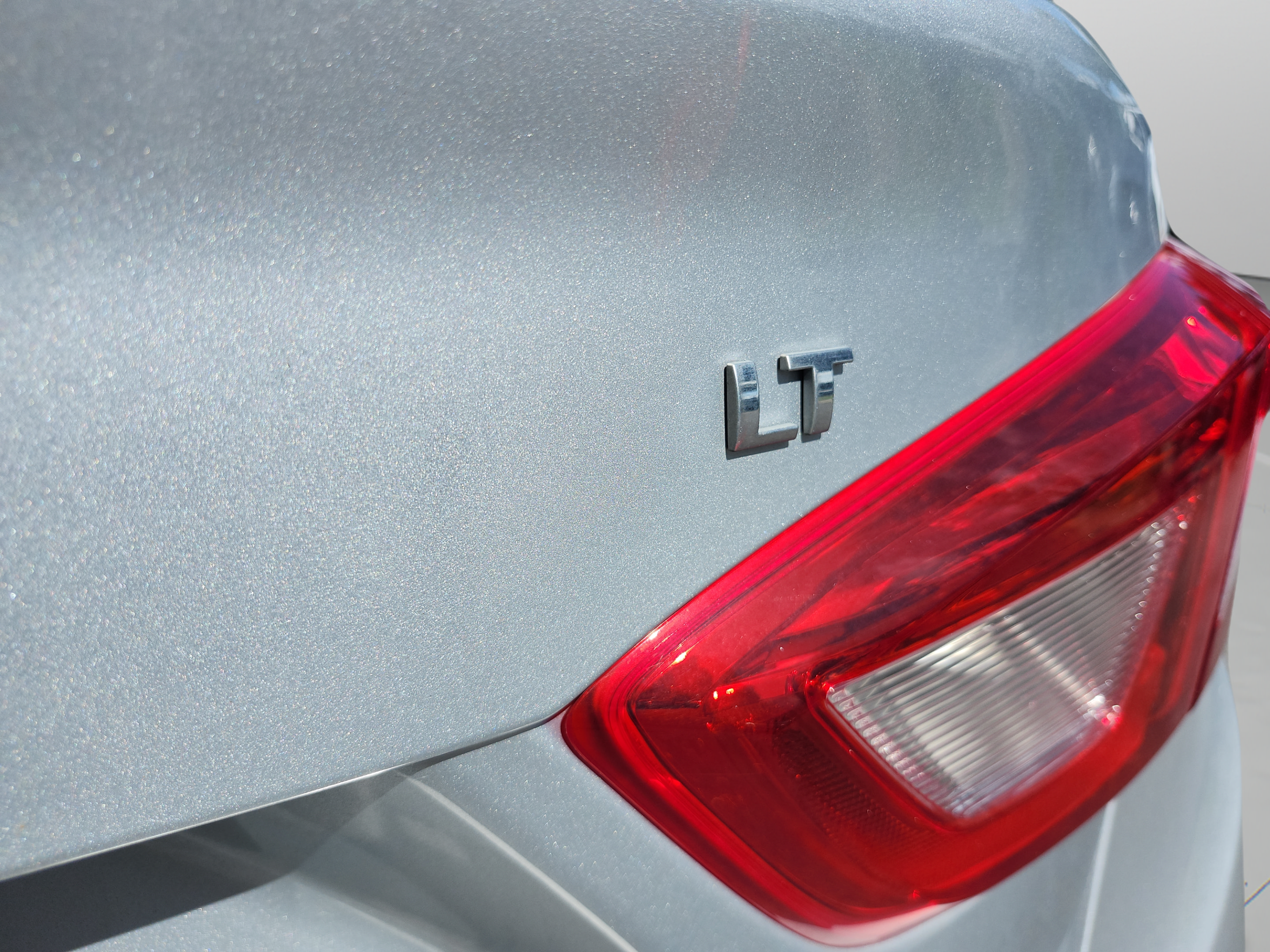Used 2017 Chevrolet Cruze LT FWD image 30