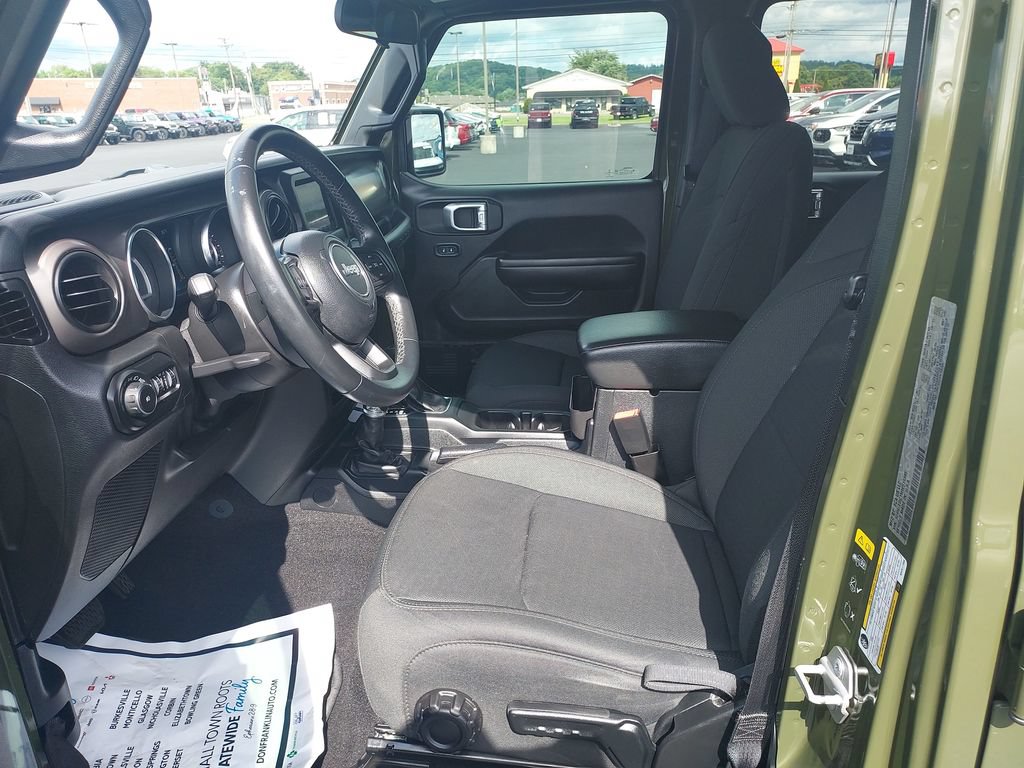 Used 2021 Jeep Wrangler Unlimited Sport AWD/4WD image 9