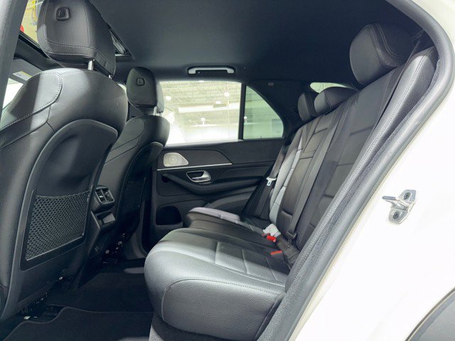 Used 2021 Mercedes-Benz GLE 350 4MATIC w/ Premium Package image 36