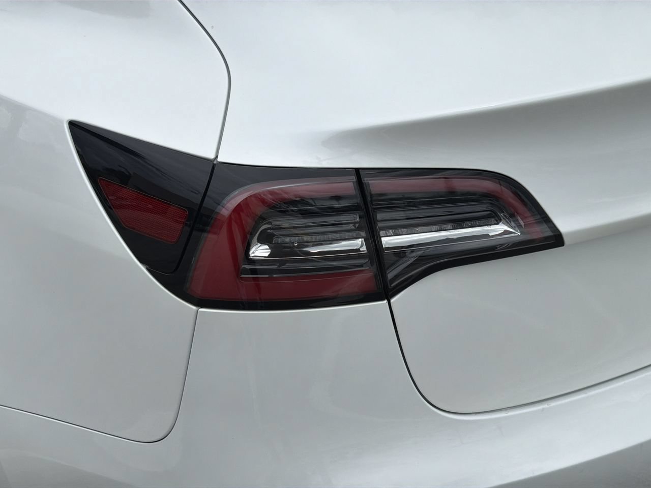 Used 2023 Tesla Model 3 Standard Range RWD image 7