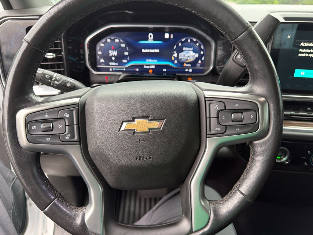 Used 2022 Chevrolet Silverado 1500 LT w/ LPO, Dark Essentials Package AWD/4WD image 10