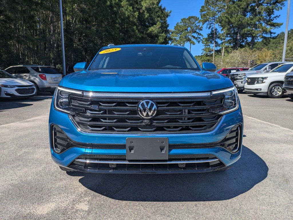 Used 2025 Volkswagen Atlas Cross Sport SEL Premium R-Line AWD/4WD image 9