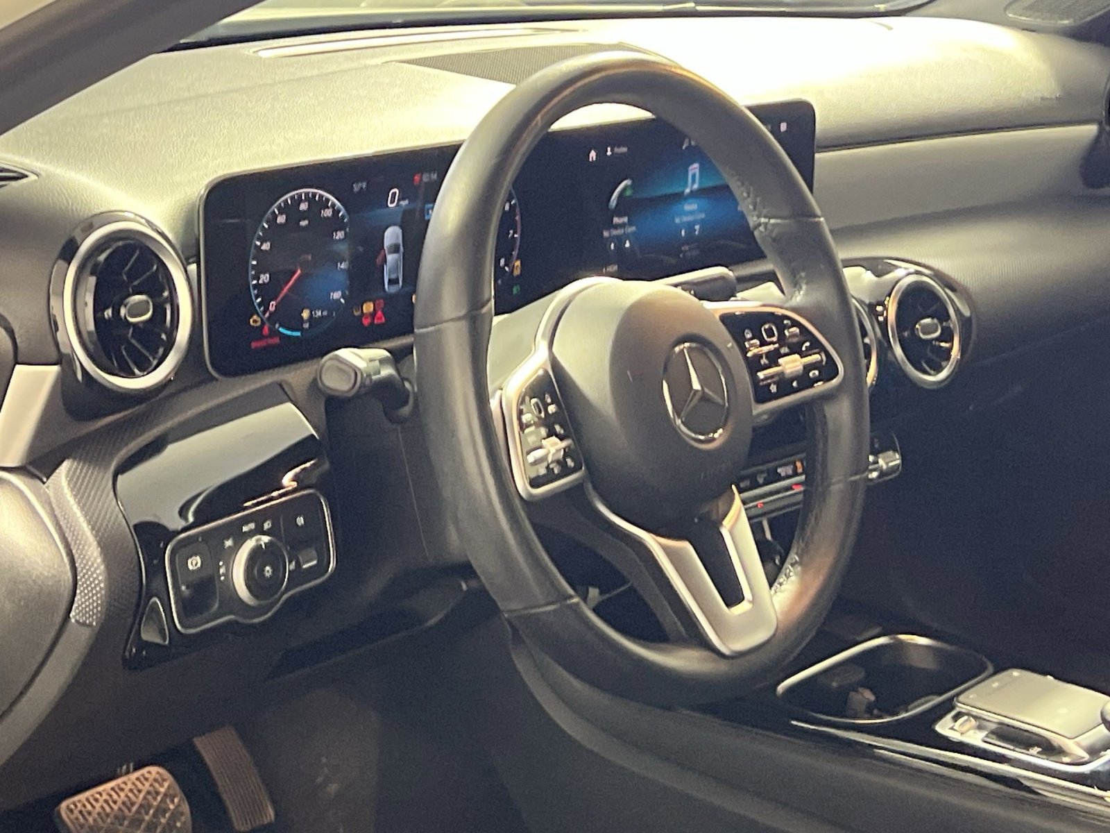 Used 2019 Mercedes-Benz A 220 4MATIC image 16