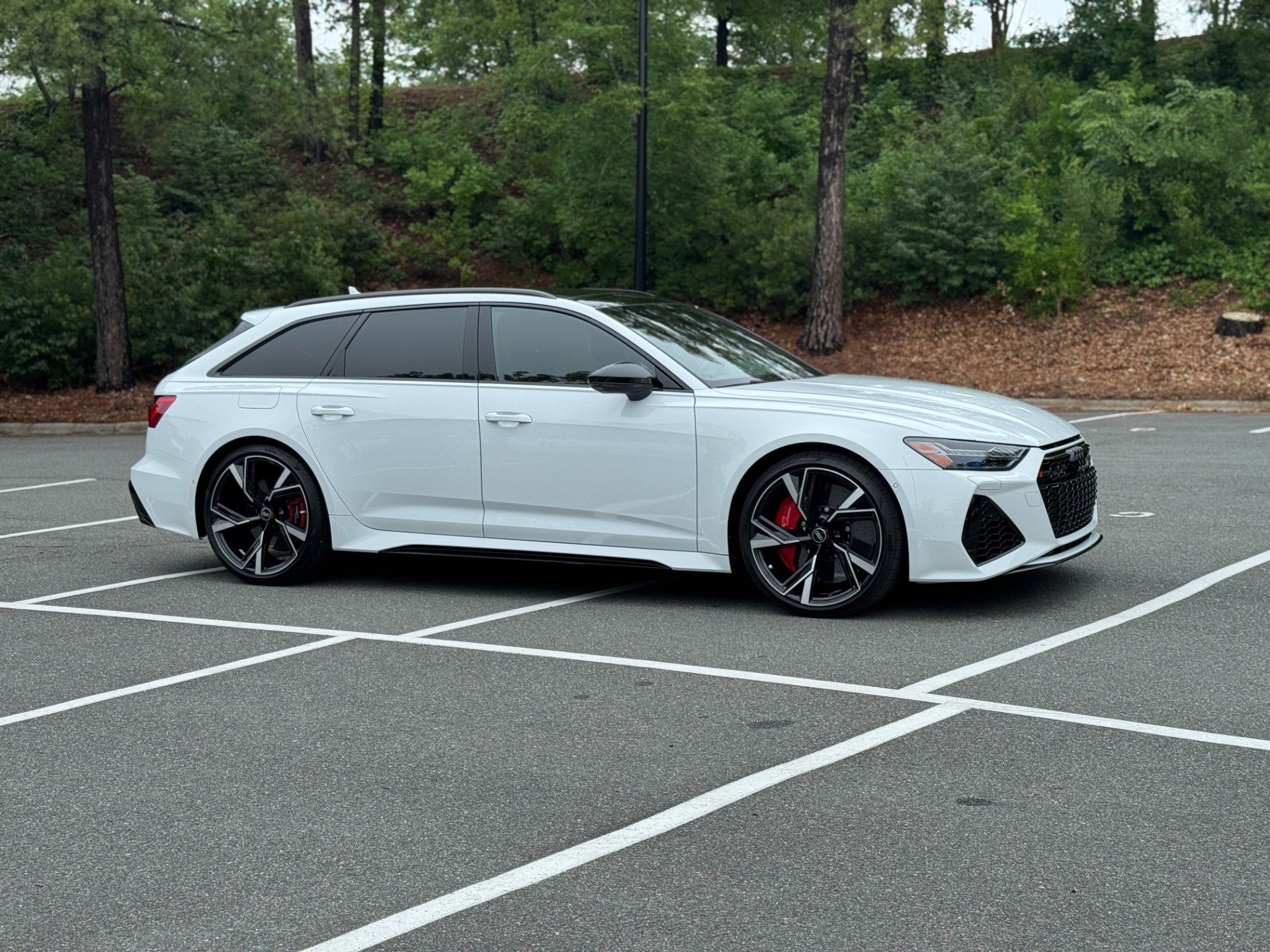 Used 2022 Audi RS 6 w/ Executive Package AWD/4WD image 15