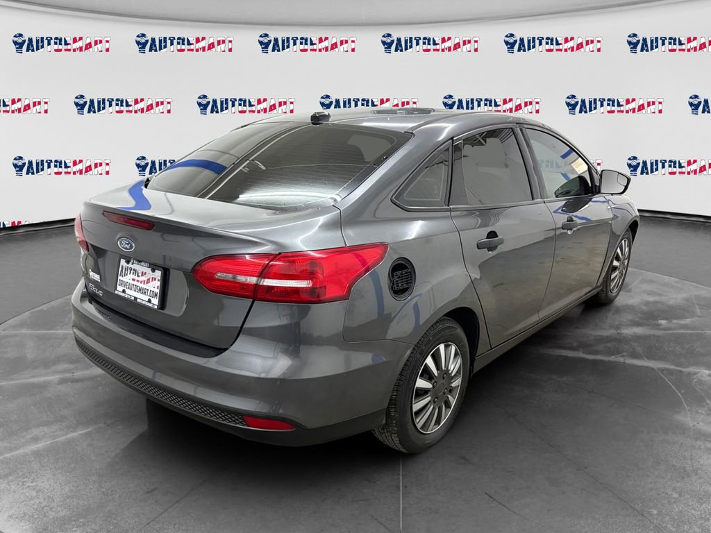 Used 2017 Ford Focus S FWD image 3