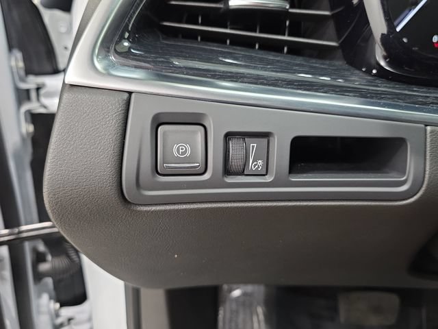 Certified 2024 Cadillac XT5 Premium Luxury AWD/4WD image 23