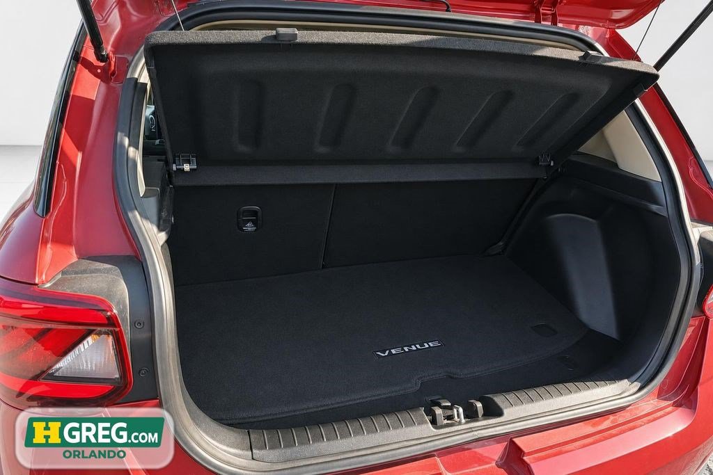 Used 2021 Hyundai Venue SE w/ Cargo Package FWD image 15