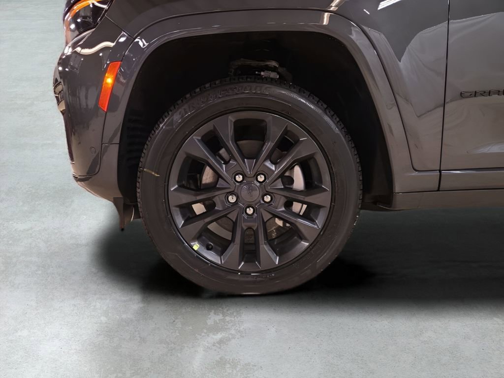 New 2026 Jeep Grand Cherokee L Limited image 25