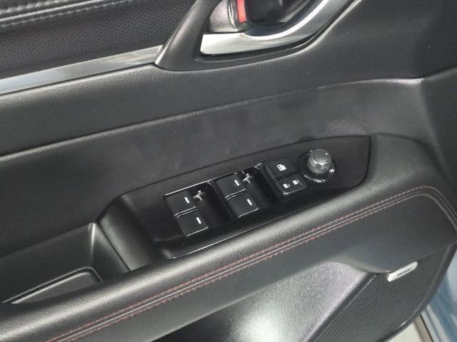 Used 2025 MAZDA CX-5 Carbon Edition image 17