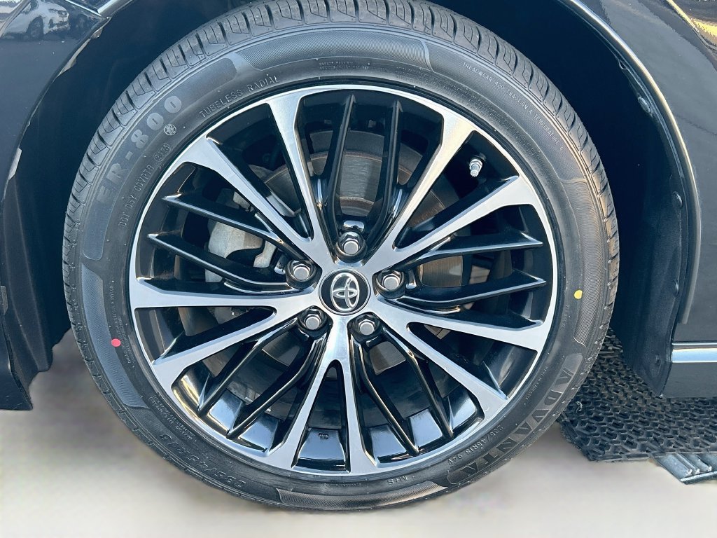 Used 2018 Toyota Camry SE FWD image 28