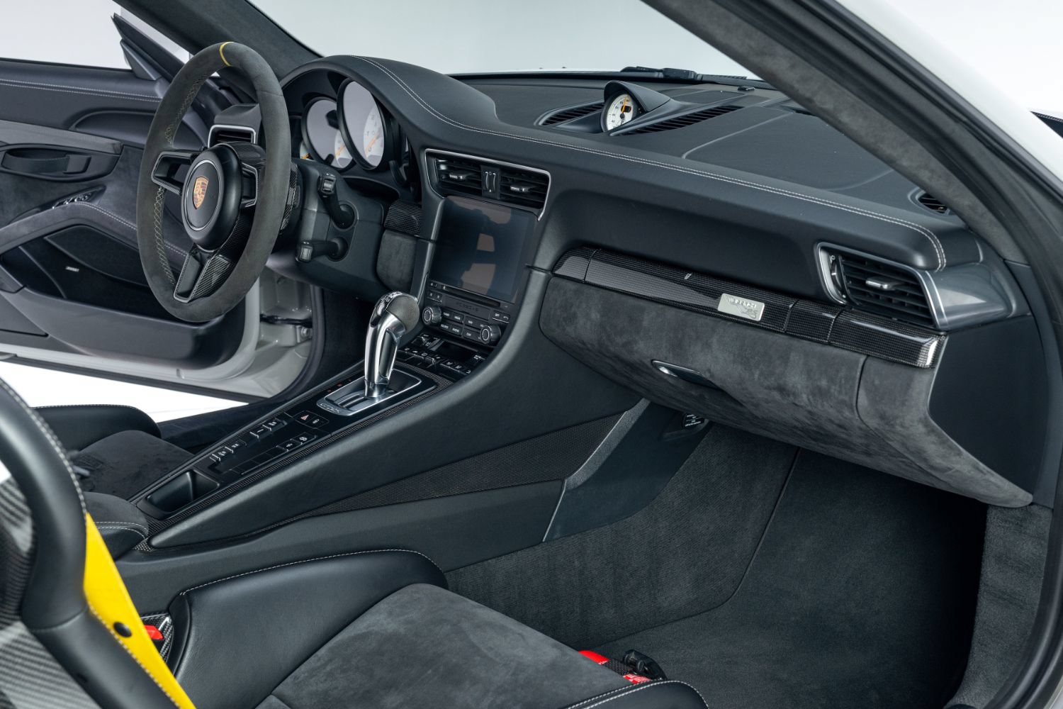Used 2018 Porsche 911 GT2 RS RWD image 75