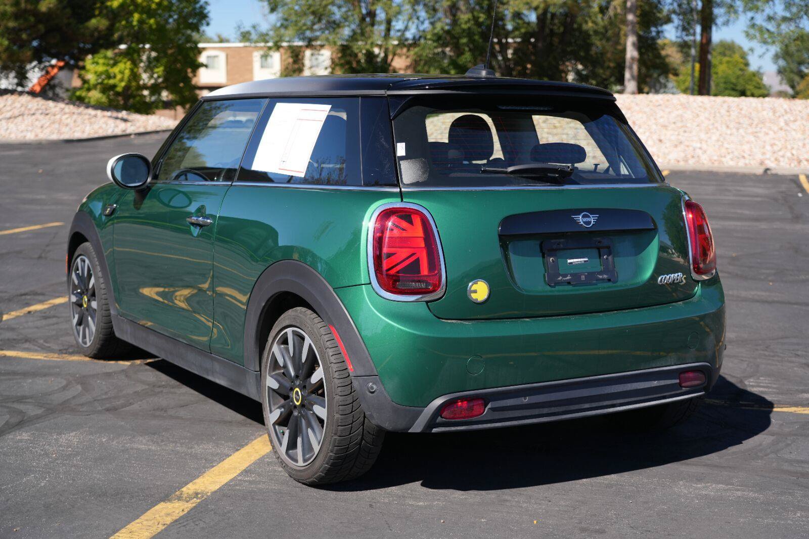 Used 2023 MINI Cooper SE FWD image 3