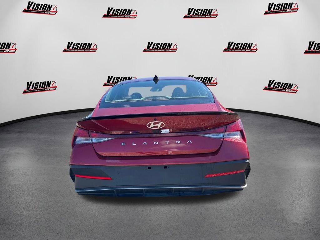 Certified 2025 Hyundai Elantra Sport image 6