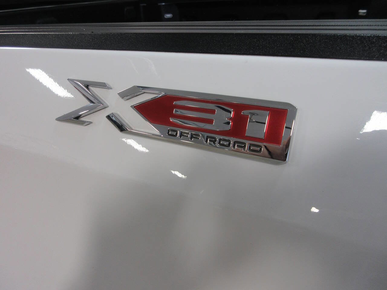 Used 2021 GMC Sierra 1500 Elevation w/ LPO, Elevation Black Package image 22