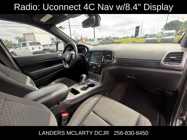 Used 2022 Jeep Grand Cherokee Laredo E AWD/4WD image 9