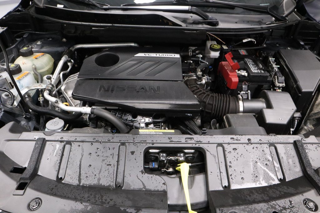 Certified 2025 Nissan Rogue SV image 15