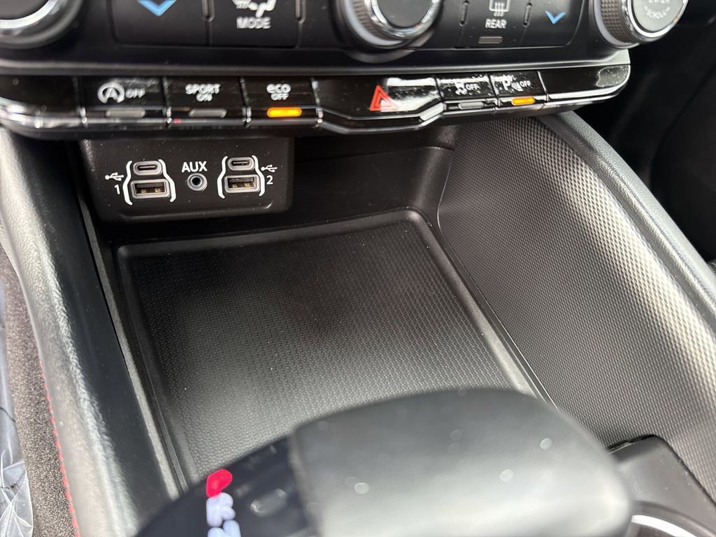 Used 2024 Dodge Durango GT image 31