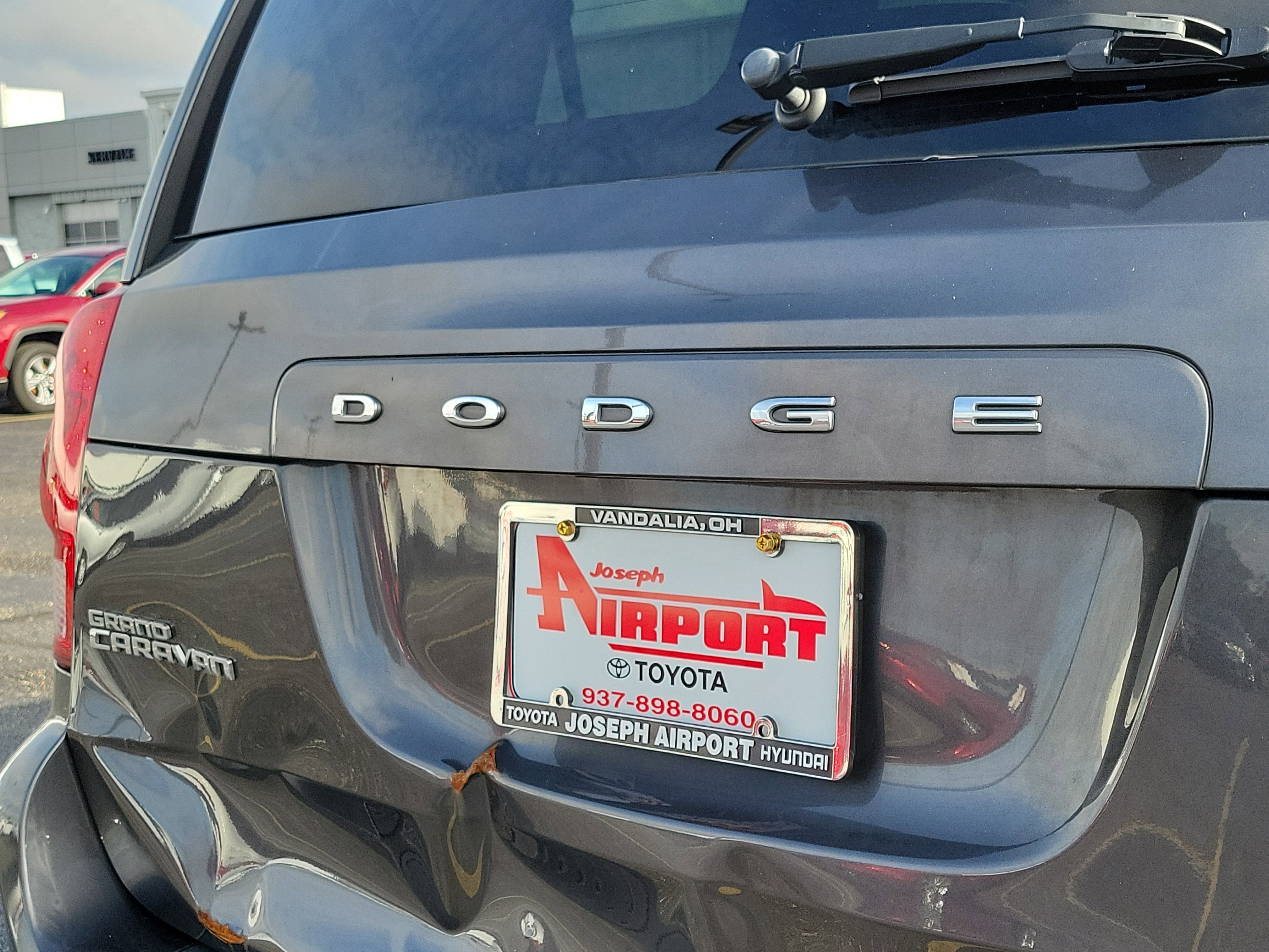 Used 2015 Dodge Grand Caravan SXT w/ Blacktop Package image 7