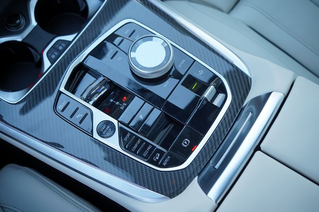 New 2026 BMW X7 M60i image 18