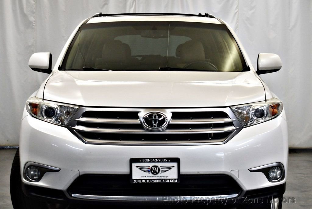 Used 2012 Toyota Highlander Limited w/ Tow Pkg image 4