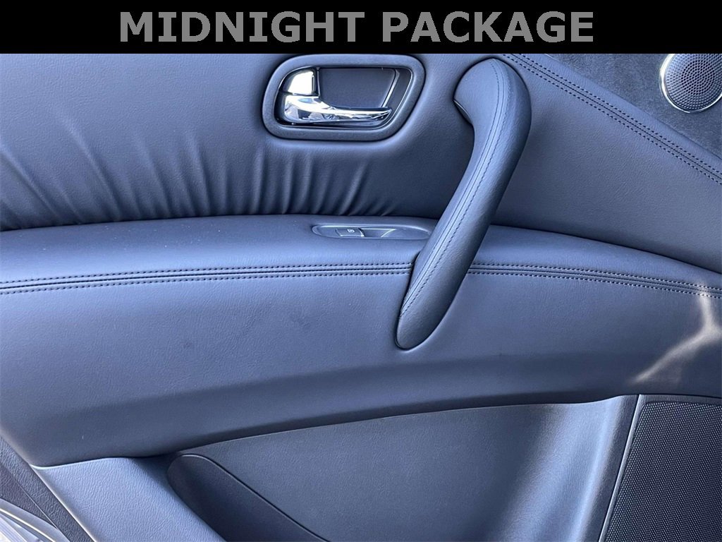 Used 2023 Nissan Armada SL w/ Midnight Edition Package image 10