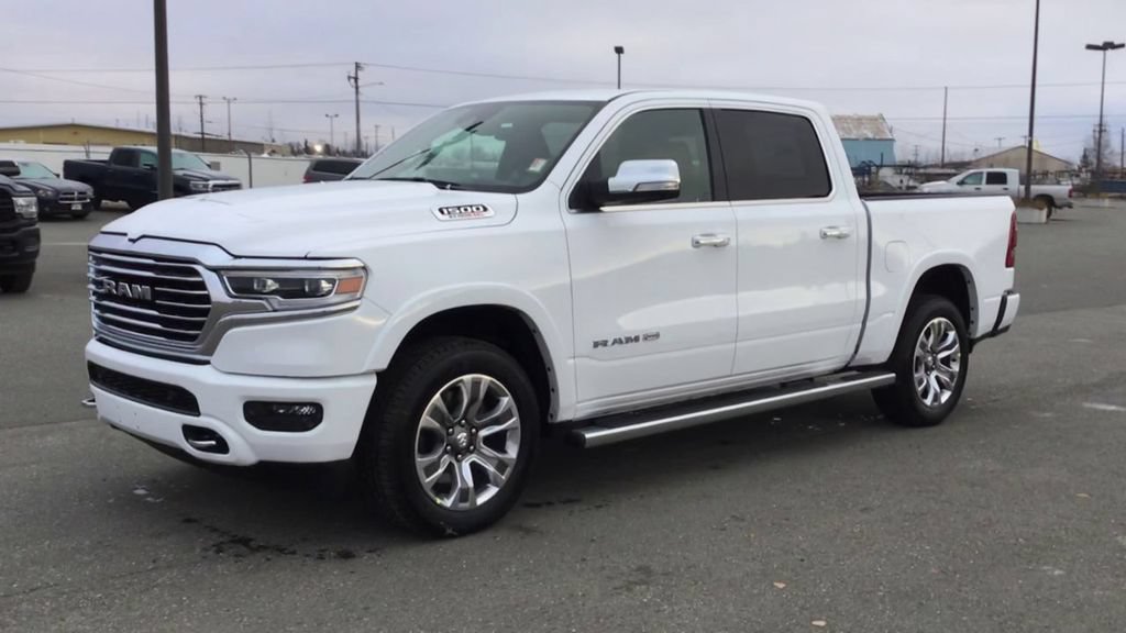 Used 2022 RAM 1500 Limited w/ Body Color Bumper Group AWD/4WD image 4