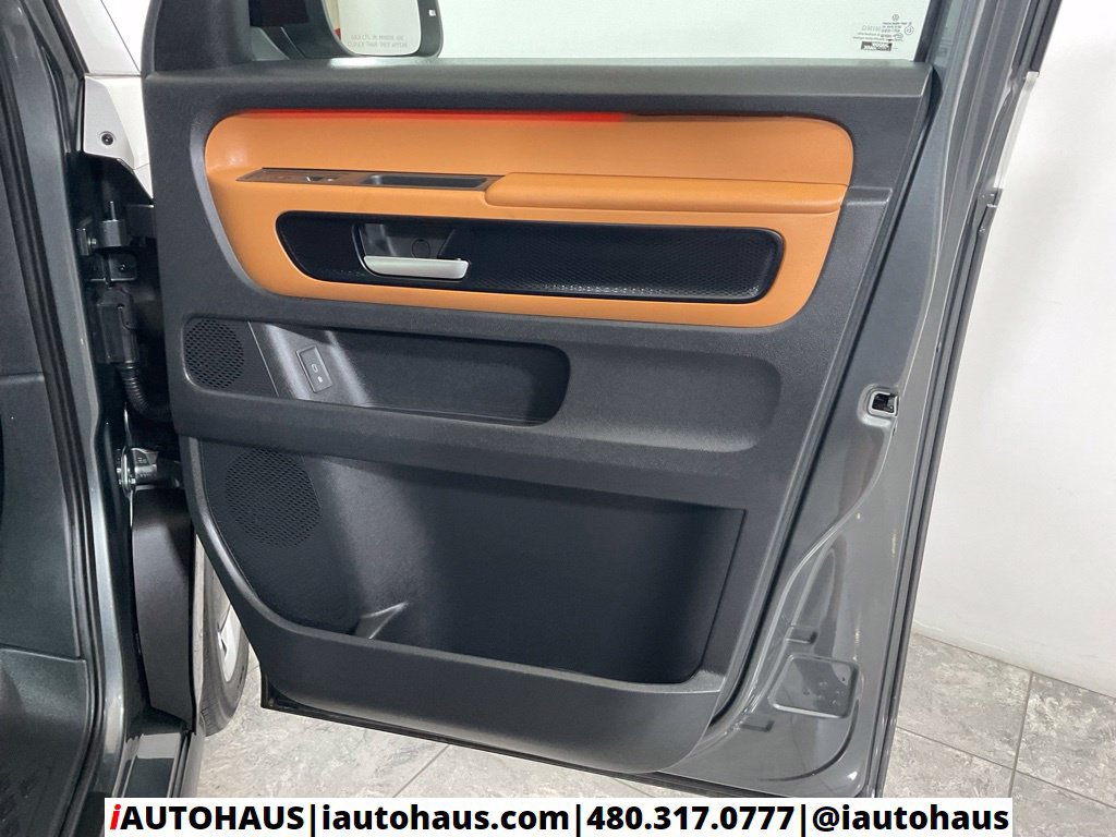 Used 2025 Volkswagen ID. Buzz Pro S Plus RWD image 49