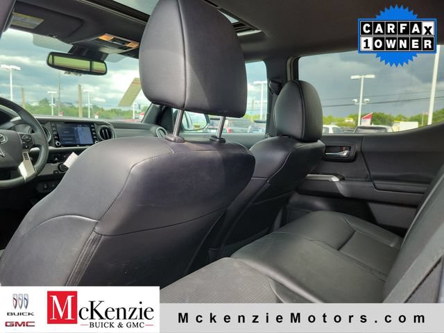 Used 2022 Toyota Tacoma Limited RWD image 21