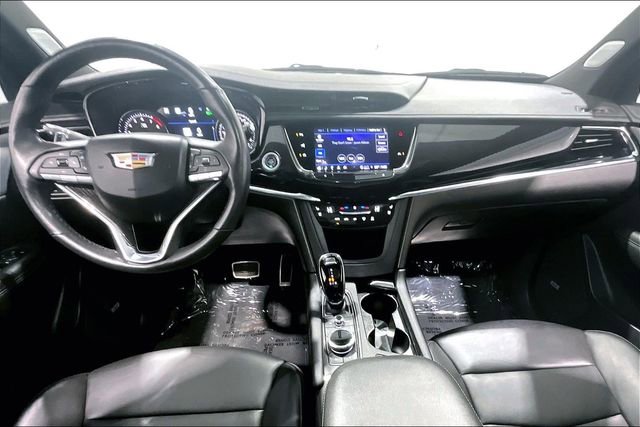 Used 2023 Cadillac XT6 Sport w/ Technology Package image 7