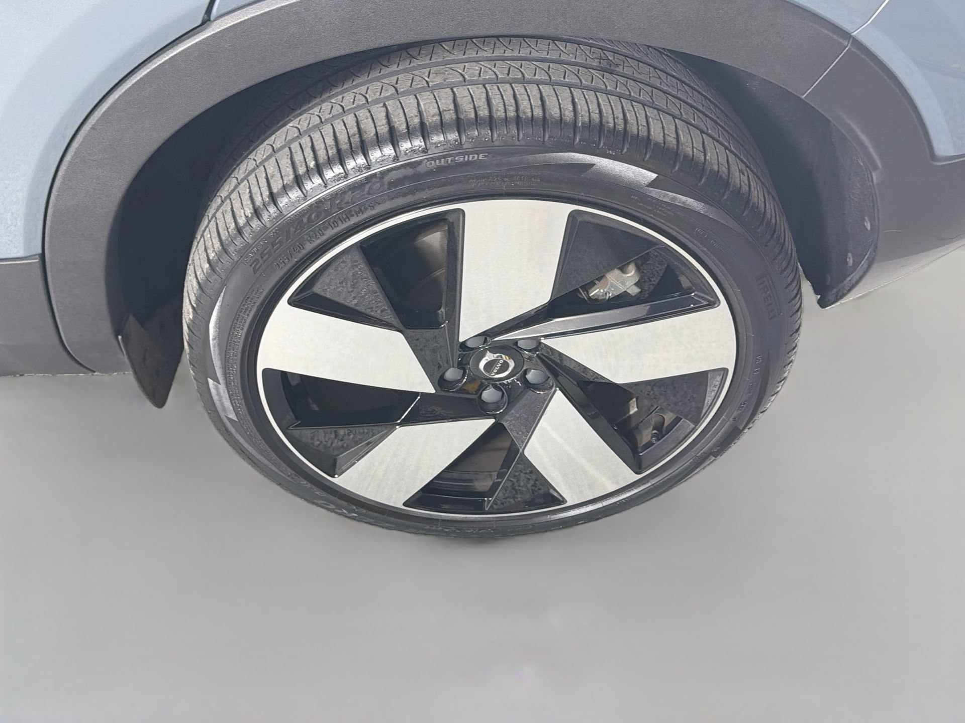 Certified 2023 Volvo C40 P8 Recharge Ultimate AWD/4WD image 31