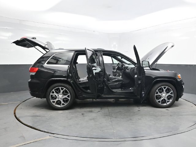 Used 2019 Jeep Grand Cherokee Overland AWD/4WD image 50