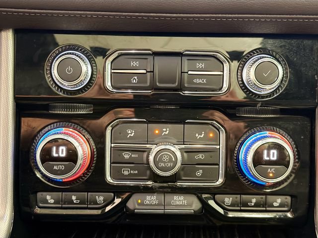 Used 2024 GMC Yukon XL Denali w/ Denali Reserve Package AWD/4WD image 14