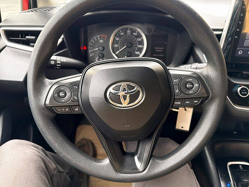 Used 2020 Toyota Corolla LE image 21