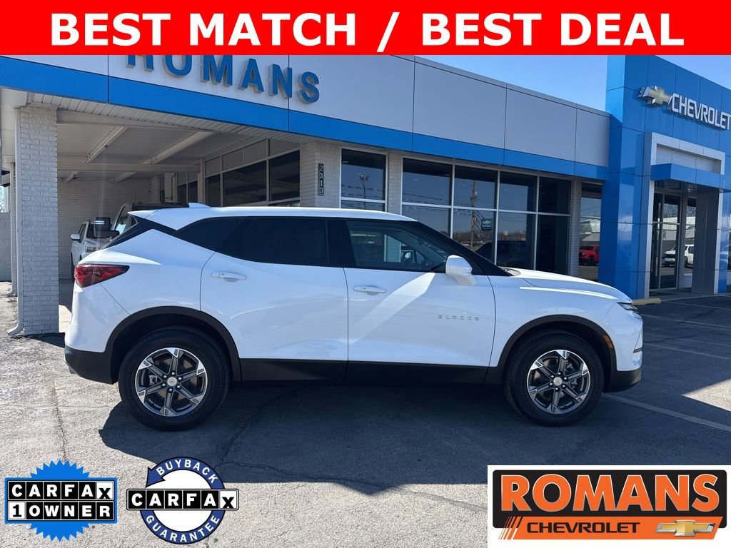 Used 2025 Chevrolet Blazer LT image 2