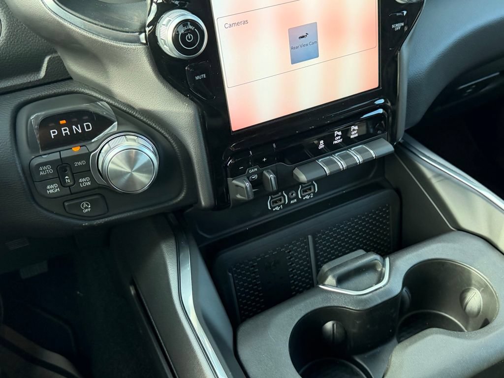 New 2026 RAM 1500 Laramie AWD/4WD image 16