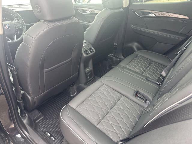 Used 2023 Buick Envision Avenir image 42