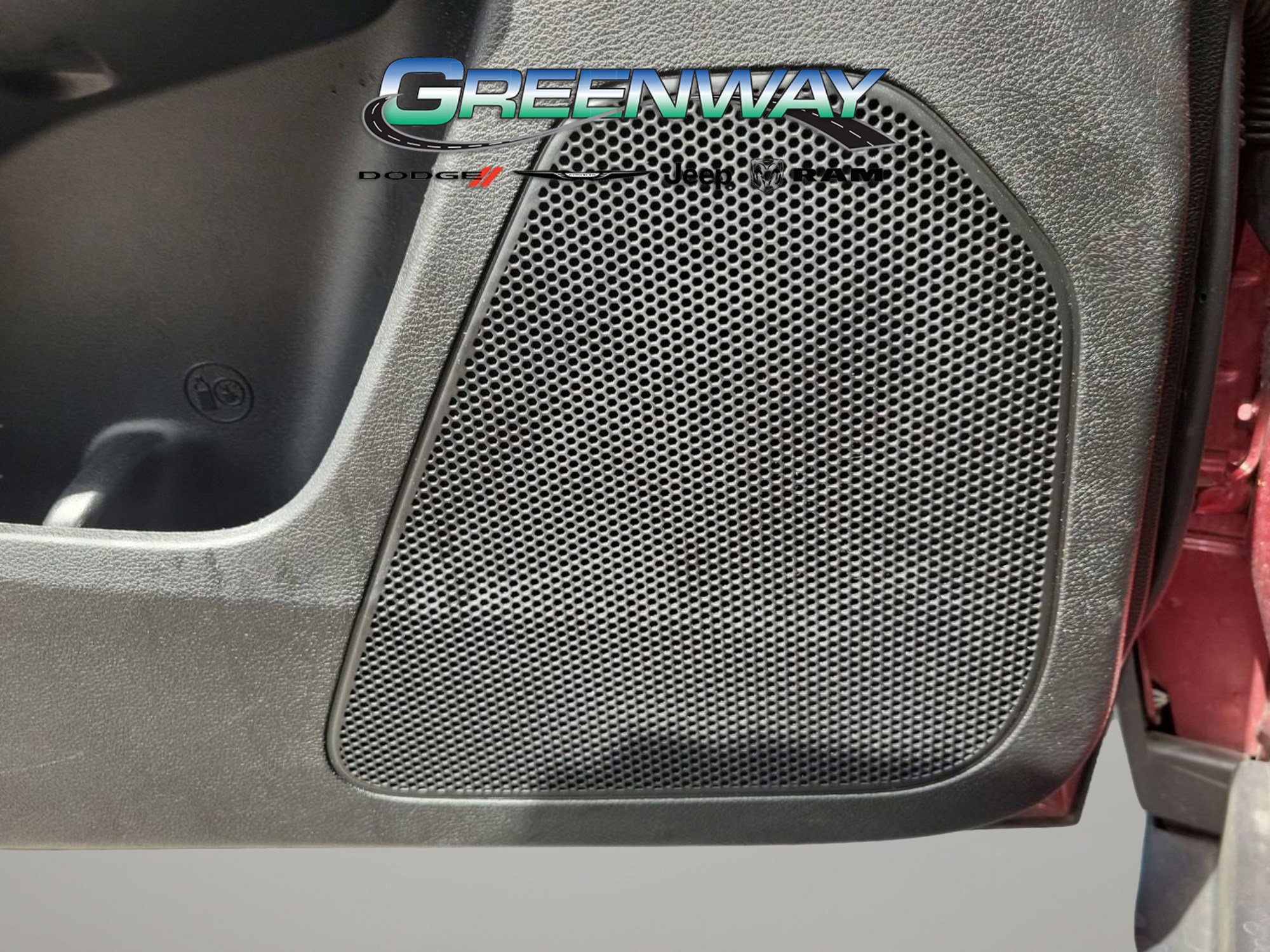 Used 2021 Jeep Cherokee Latitude Plus FWD image 19