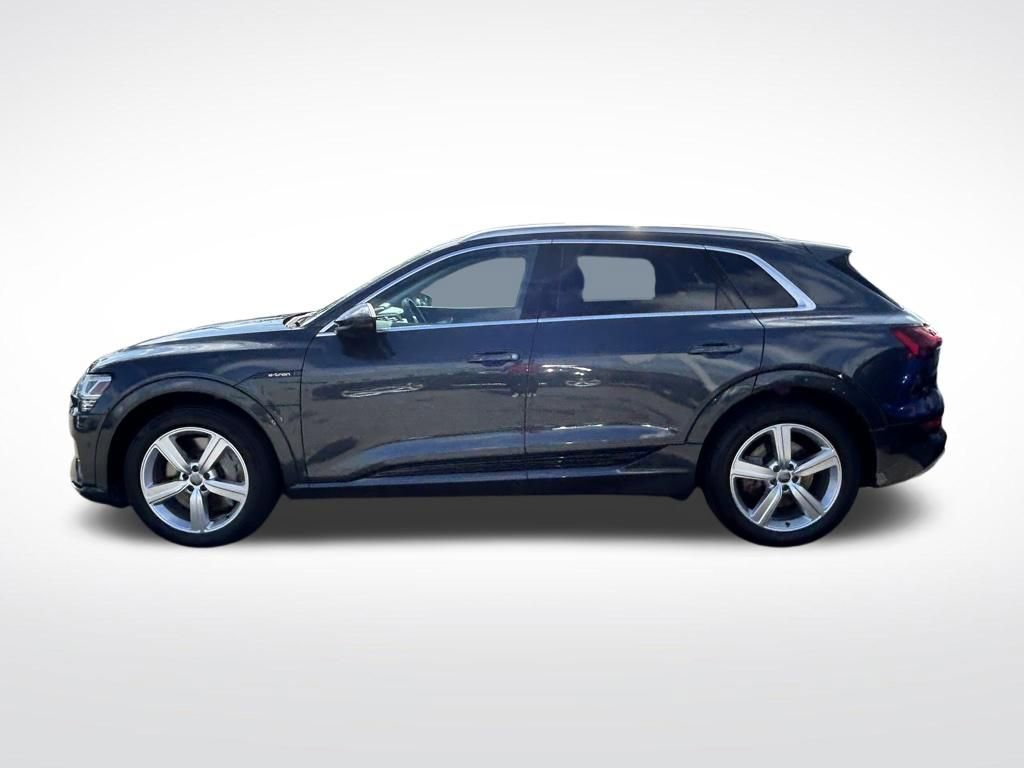 Used 2019 Audi e-tron Premium Plus AWD/4WD image 2
