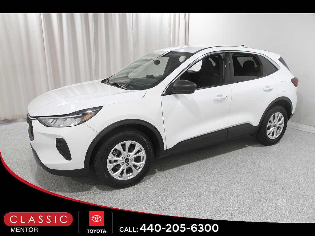 Used 2024 Ford Escape Active AWD/4WD image 3