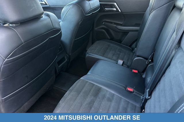 Used 2024 Mitsubishi Outlander SE AWD/4WD image 13