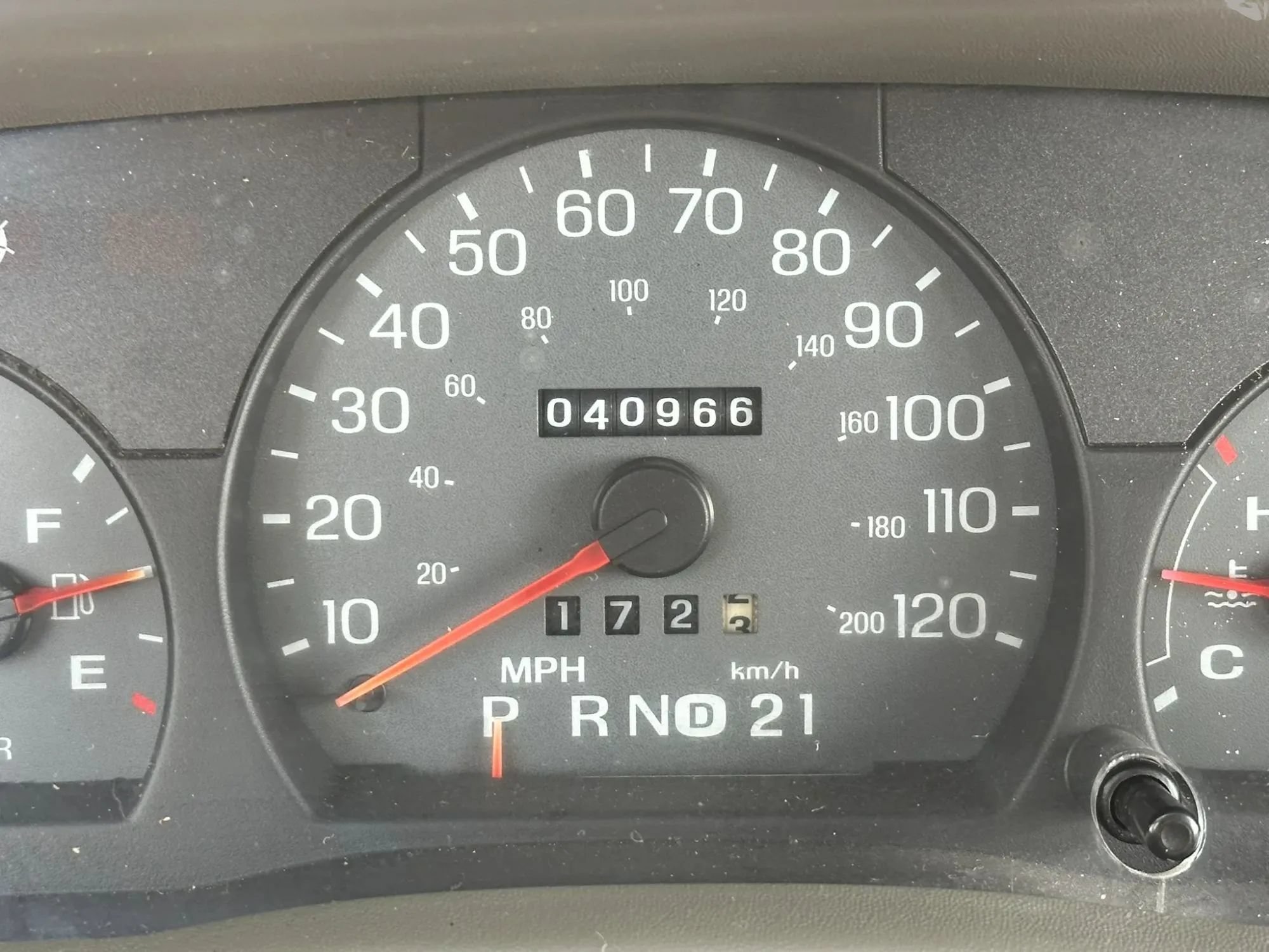 Used 2005 Mercury Grand Marquis GS RWD image 7
