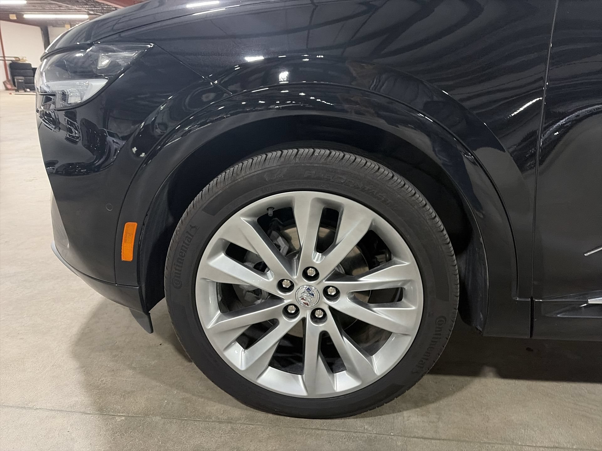 Used 2023 Buick Envision Avenir AWD/4WD image 35