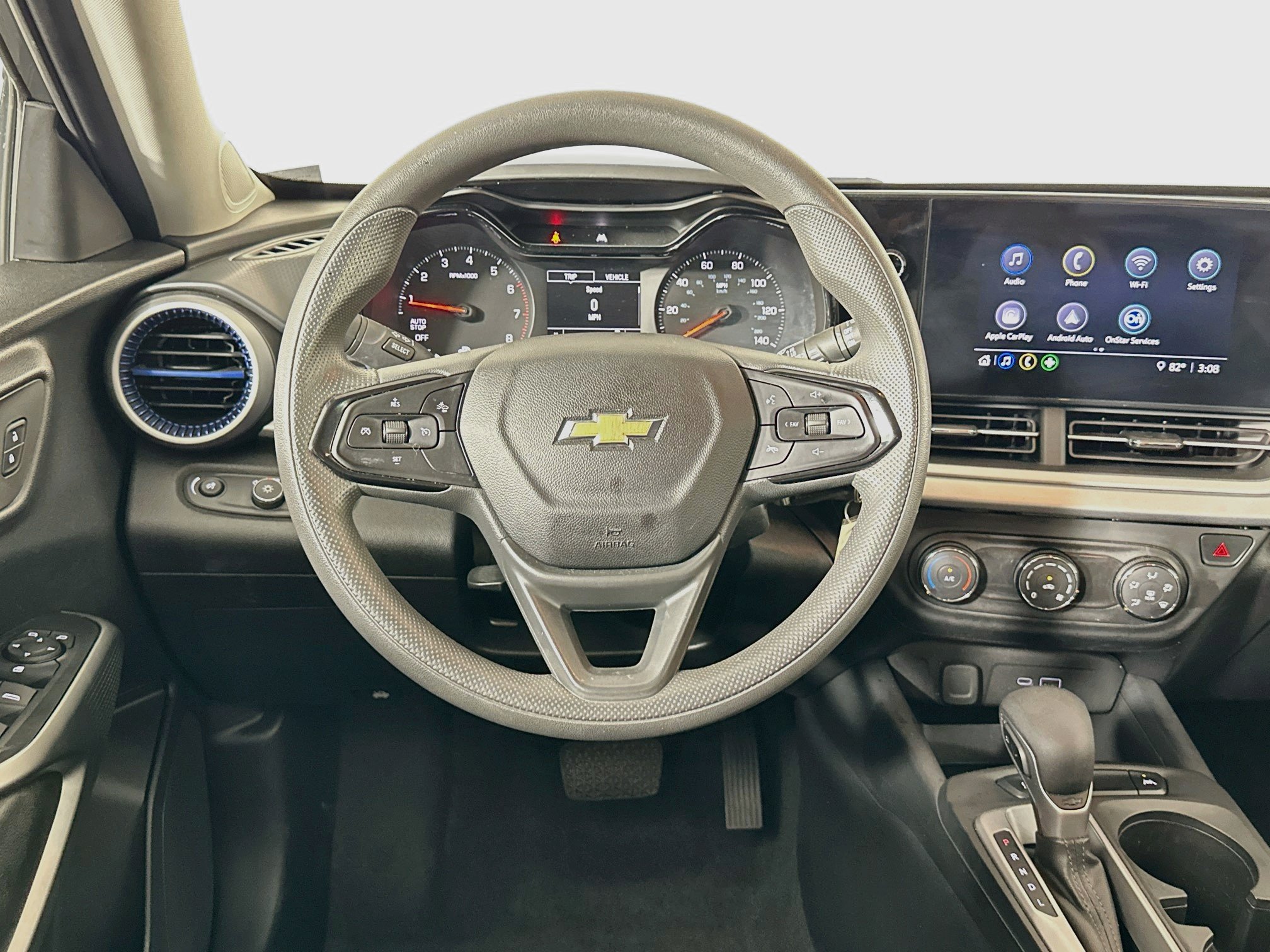 Used 2025 Chevrolet Trax LS FWD image 17