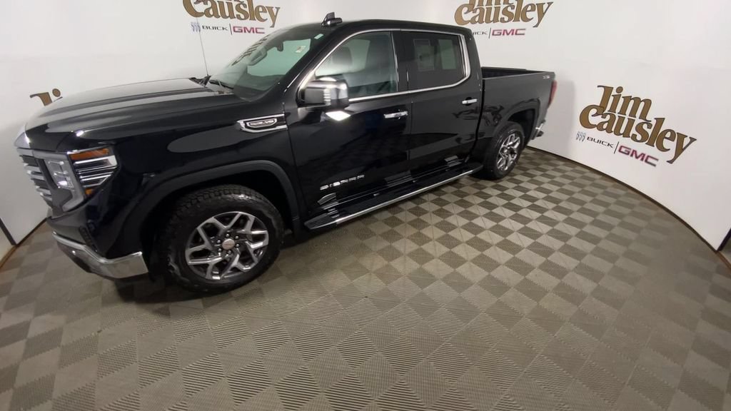 Certified 2023 GMC Sierra 1500 SLT w/ SLT Premium Plus Package AWD/4WD image 4