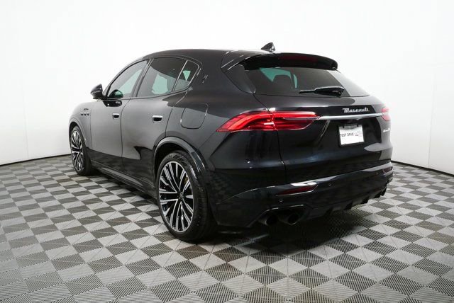 Used 2023 Maserati Grecale Modena AWD/4WD image 35