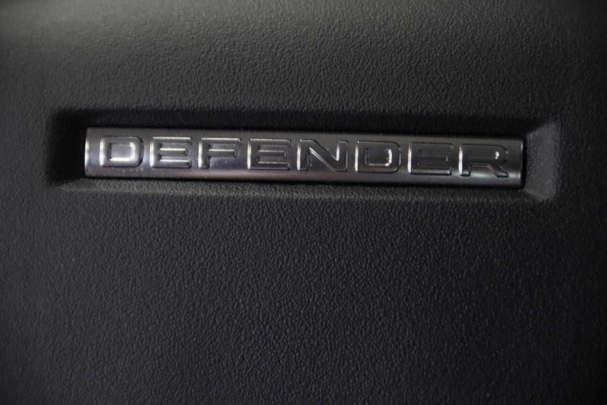 Used 2025 Land Rover Defender 110 S AWD/4WD image 43