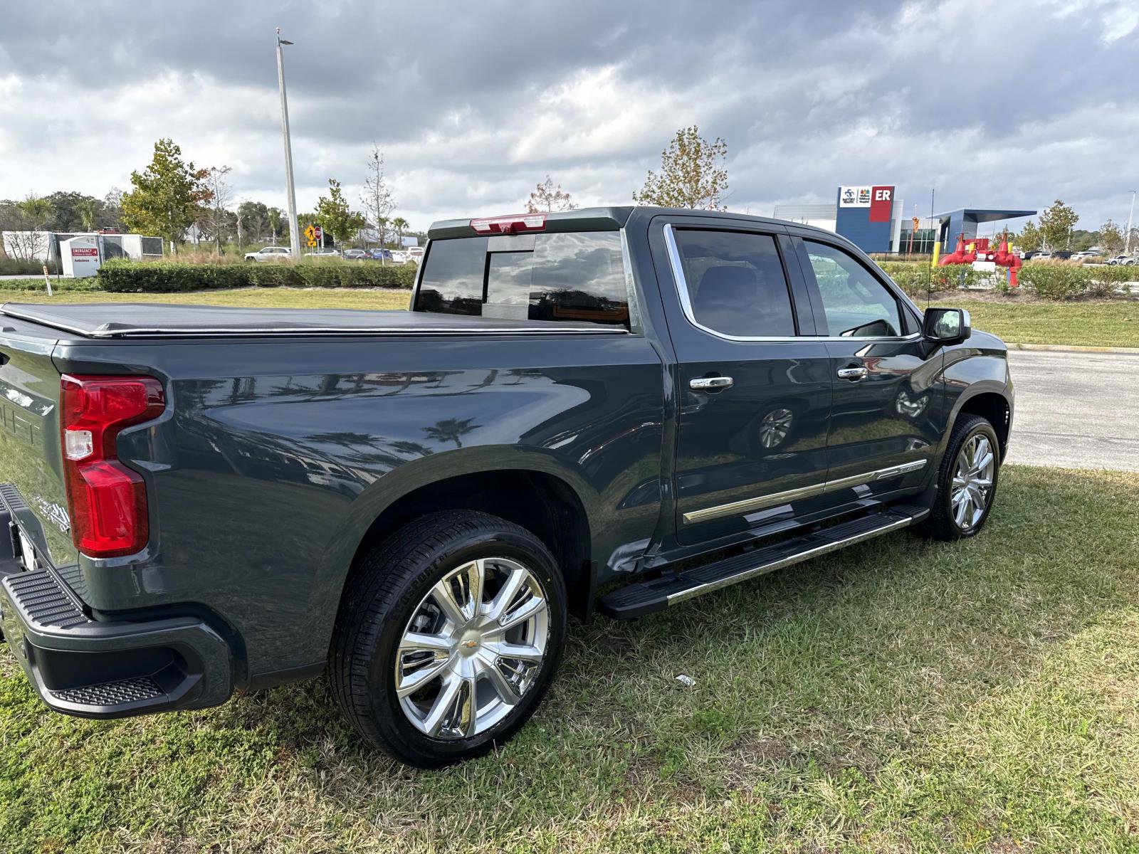 Used 2026 Chevrolet Silverado 1500 High Country w/ High Country Premium Package image 5